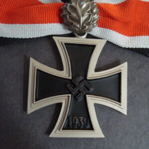 Knight's Cross with Oak Leaves