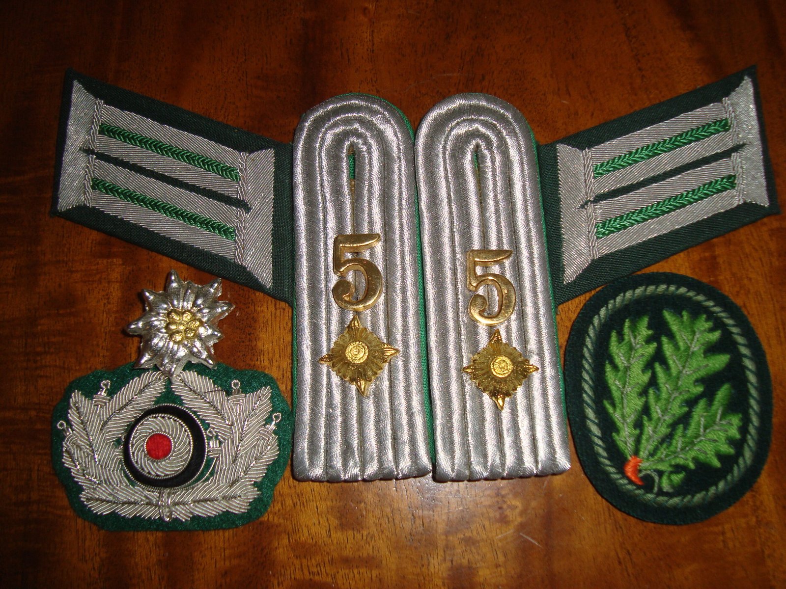 Mountain Captain set